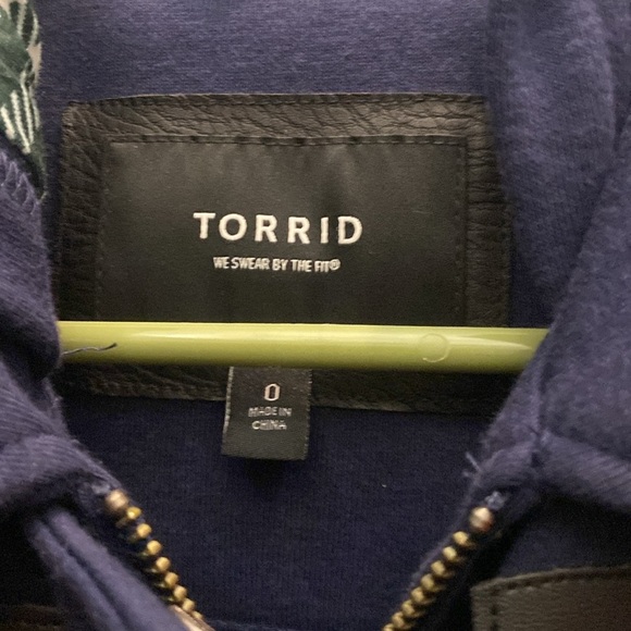 Torrid  Toggle Front Hooded Knit Coat Size 0 | L |  12 - Picture 6 of 8